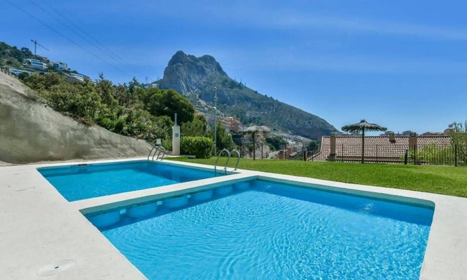 Pueblo Mascarat Apartment | Luxury Apartment in Altea, Pueblo Mascarat - Climate - Wifi - 4 (+1) people
