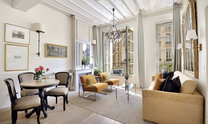 Paris City Center Apartment | Luxury Apartment in Heart of Paris - Île de la Cité-Notre Dame-Cafes