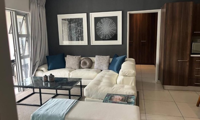 Sandown Apartment | Luxury Apartment in Sandown