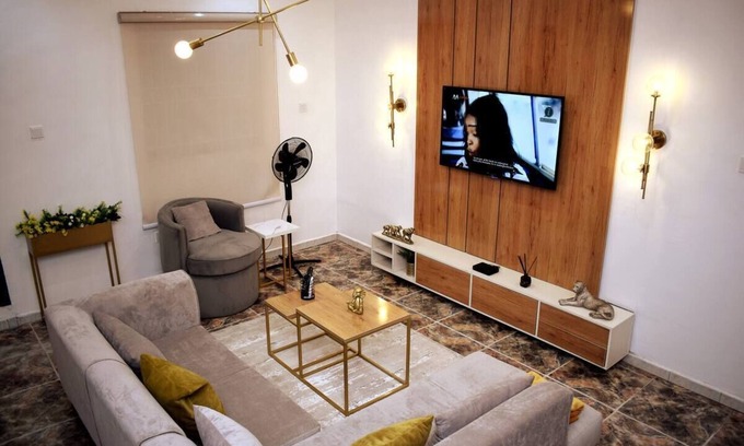 Lekki Phase 1 Apartment | Luxury apartment in The Heart of Lekki Phase 1