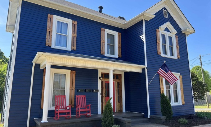 Mooresville Apartment | Luxury Apartment in Central Mooresville Apt. A