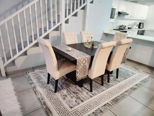 Umhlali Beach Apartment | Luxury apartment in Waikiki E5 close to the beach