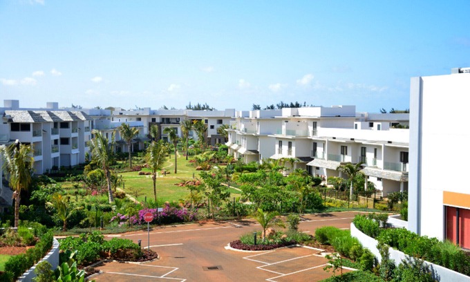 Roches Noires Apartment | Luxury Apartment - Azuri Village - Roches Noires