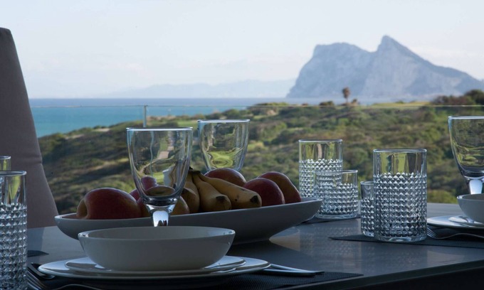 San Roque Apartment | Luxury Apartment Sea, Golf and Gibraltar View