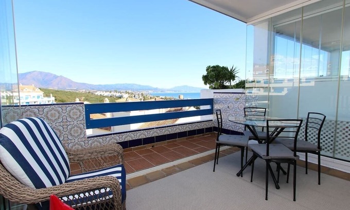 Castillo de Sabinillas Apartment | Luxury apartment with amazing sea view