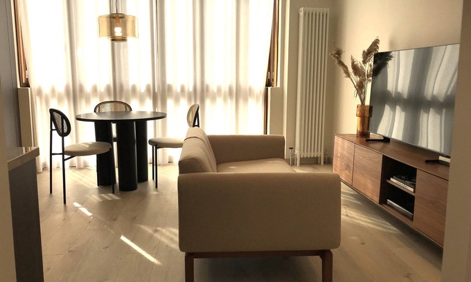 Burgos Apartment | Luxury apartment with cathedral views