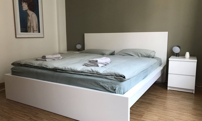 Outer Neustadt Apartment | Luxury apartment with balcony