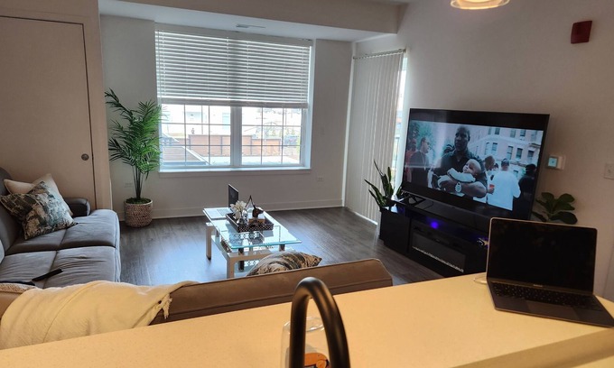 Morton Grove Apartment | Luxury apartments!