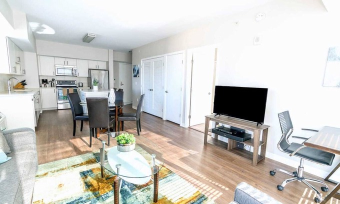 Downtown Apartment | Luxury Apt with High End Amenities