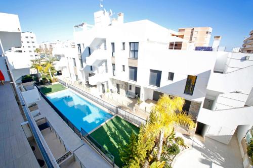 Els Arenals del Sol Apartment | Luxury Arenales Home With AC,Pool and BBQ