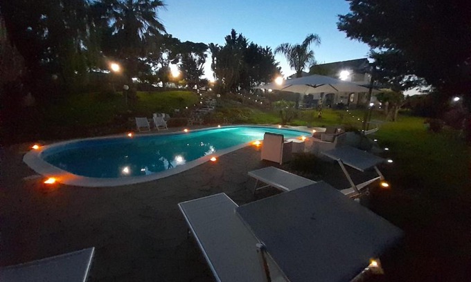Villasmundo Bed & Breakfast | Luxury b&b Le Rocce