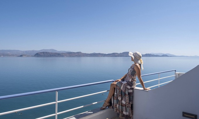 Kiveri Apartment | Luxury beach apartment, Sea view balcony, near Nafplio, Mycenae, Epidaurus