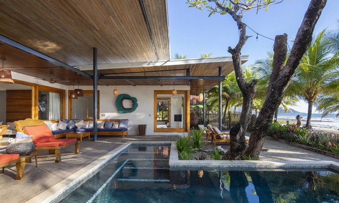 Carmen Villa | Luxury Beachfront Villa in Akoya