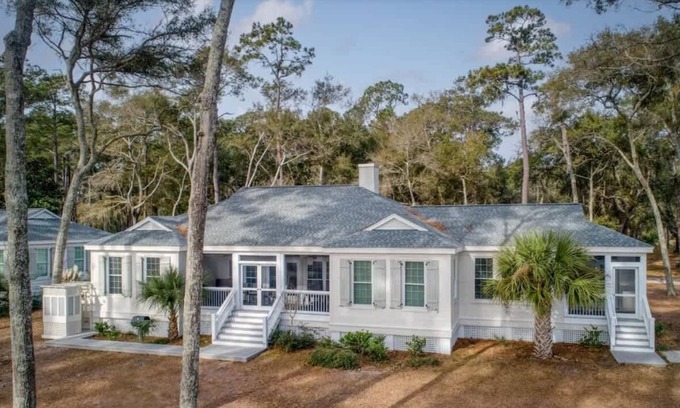 Melrose on the Beach House | Luxury Beachfront Cottage in Daufuskie