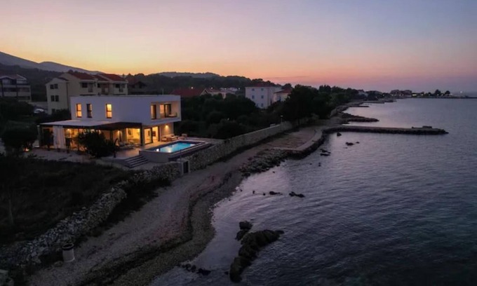 Dobropoljana Villa | Luxury beachfront family villa.