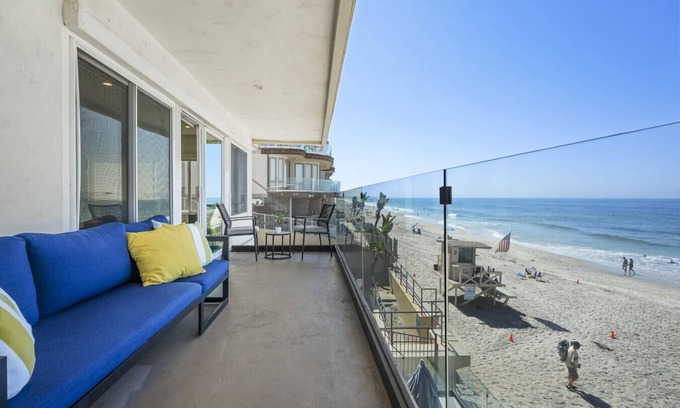 Carlsbad Village Villa | Luxury Beachfront Villa - Villa G