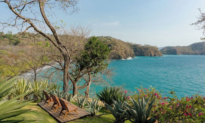 Papagayo Peninsula House | Luxury Beachside 5Br Retreat in Peninsula Papagayo
