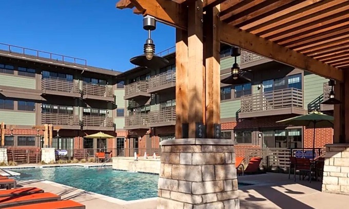 Oak Cliff Condo | Luxury Bishop Arts 2/2 Condo