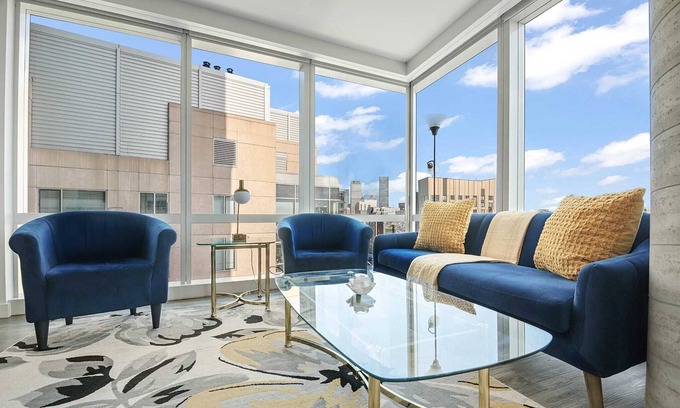 West Fens Apartment | Luxury Boston Apartment