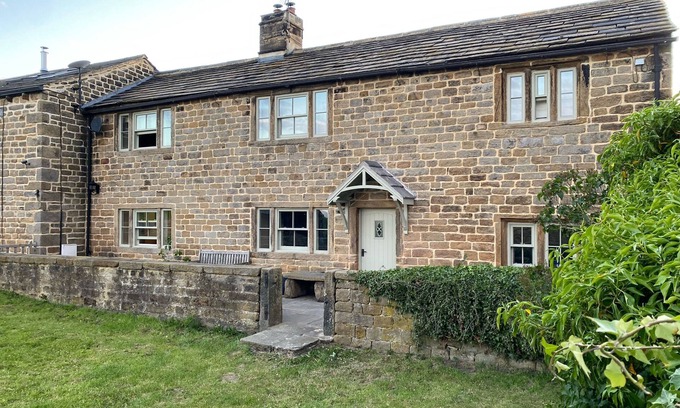 Shipley Cottage | Luxury boutique cottage with hot tub set on Yorkshire Moors