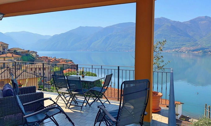 Lezzeno Apartment | LUXURY bright apartment near BELLAGIO