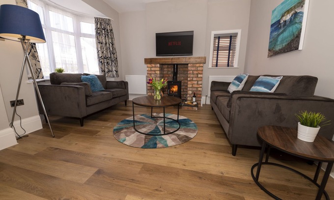 Scarborough House | Luxury bungalow close to Peasholm Park and Scarborough's North Bay attractions