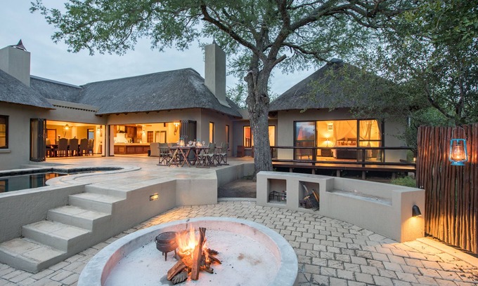 Hoedspruit Villa | Luxury bush villa in an exclusive wildlife estate near Kruger Park