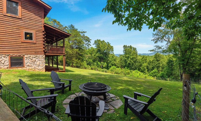 Roseland Cabin | Luxury Cabin on 6 Acres w/Mountain Views Near Nelson 151 & Wintergreen