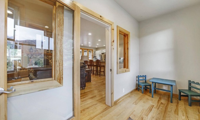 Mountain Home House | Luxury cabin, Sleeps 14, HOT TUB