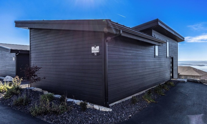 Branson Cabin | Luxury Cabin w/Premium Amenities Private Balcony