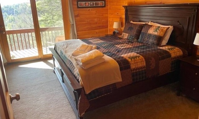 Ferguson Cabin | Luxury Cabin with Breathtaking Views