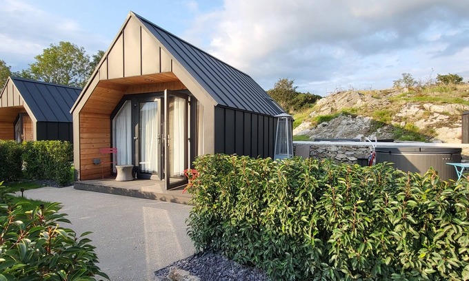 Newry Cabin | Luxury Cabin with Private Hot Tub 3