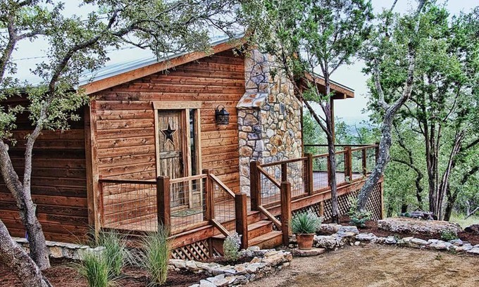 Wimberley House | Luxury Cabins @Stony Ridge-Emerald