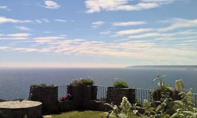 Rosudgeon Other | Luxury castle apartment on the Cornish south coast with epic sea views.