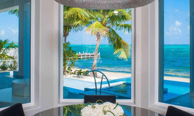 Bodden Town Villa | Luxury Cayman Villas