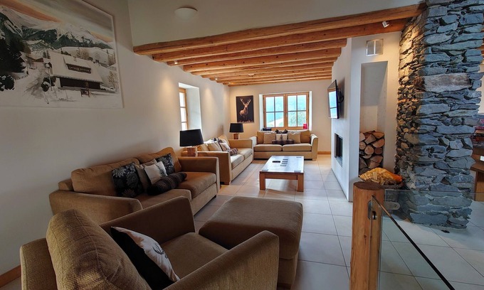 La Roche Ski Chalet | Luxury chalet 200M to the piste/restaurant/ski shop, with wifi