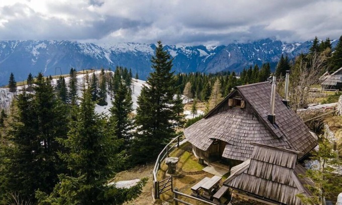 Kamnik Ski Chalet | Luxury Chalet & Sauna Irenca - Velika planina