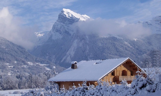 Samoens Ski Chalet | Luxury Chalet with Hot Tube - Samoens