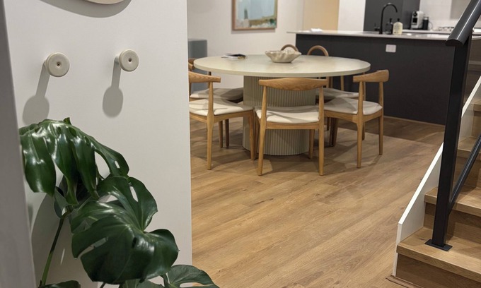 Iluka House | Luxury coastal townhouse only minutes from beach, restaurants and shops.