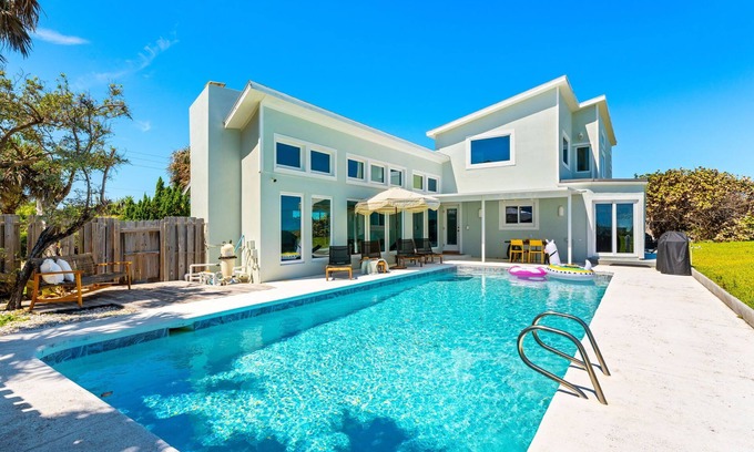 Melbourne Beach House | π Luxury Coastal House ON THE BEACH w/Oceanfront Pool & VIEWS!