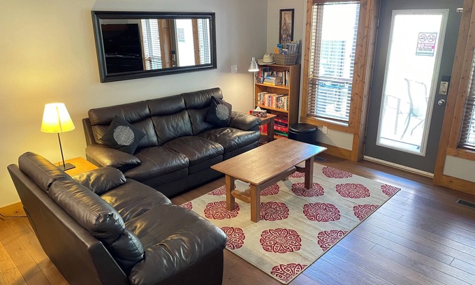 Okanagan-Similkameen Condo | LUXURY CONDO, 2 BEDROOMS, 1 BATH, SLEEPS 5
