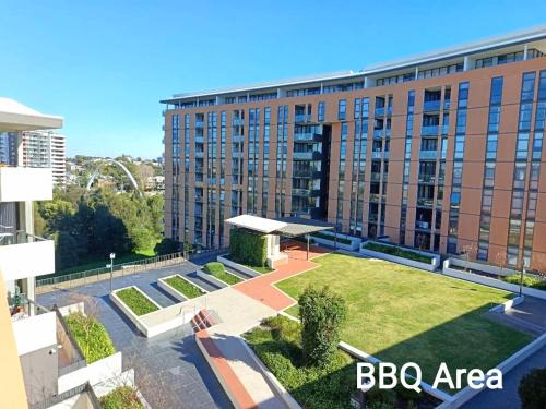 Parramatta Apartment | Luxury Condo 2Bedrooms near Olympic Park CBD