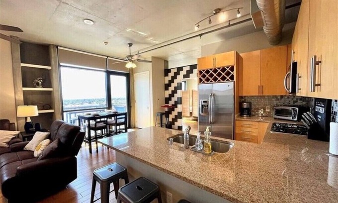 Downtown Las Vegas Condo | Luxury Condo at the Heart of Downtown Las Vegas