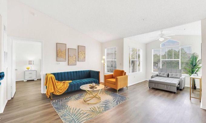 Kissimmee Condo | Luxury condo in delightful Kissimmee with WiFi, fitness room, AC