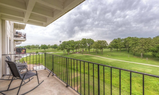 Afton Condo | Luxury Condo Steps from Shangri La, Anchor