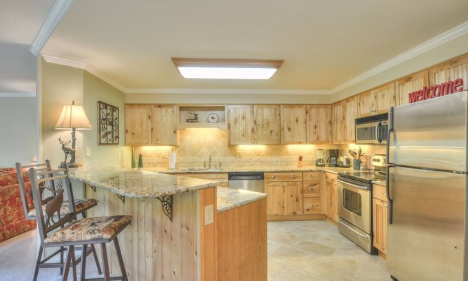 Warrior's Mark Condo | Luxury Condo steps away from Peak 9 chairlift/Main St. Best Breck has to offer!