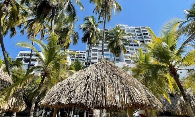Papare Apartment | Luxury Condo with private beach