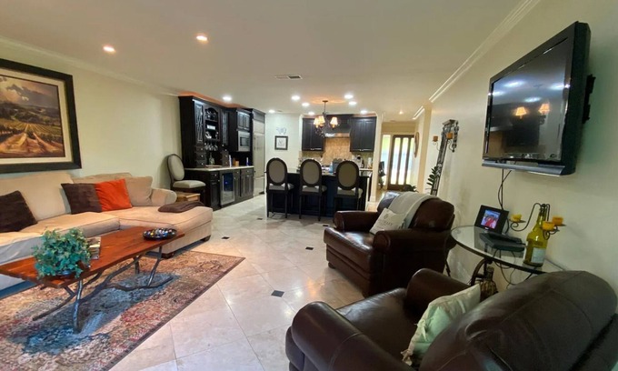 Yountville Condo | Luxury Condominium Just Steps From Downtown Yountville