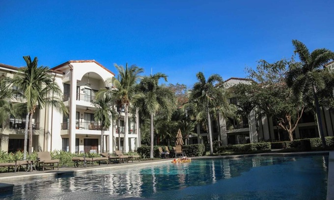 Coco Condo | Luxury Costa Rican 3-bedroom condo with washer/dryer and fully equipped kitchen