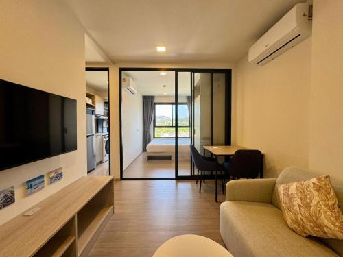 Kathu Apartment | Luxury cosy condo in Kathu centre